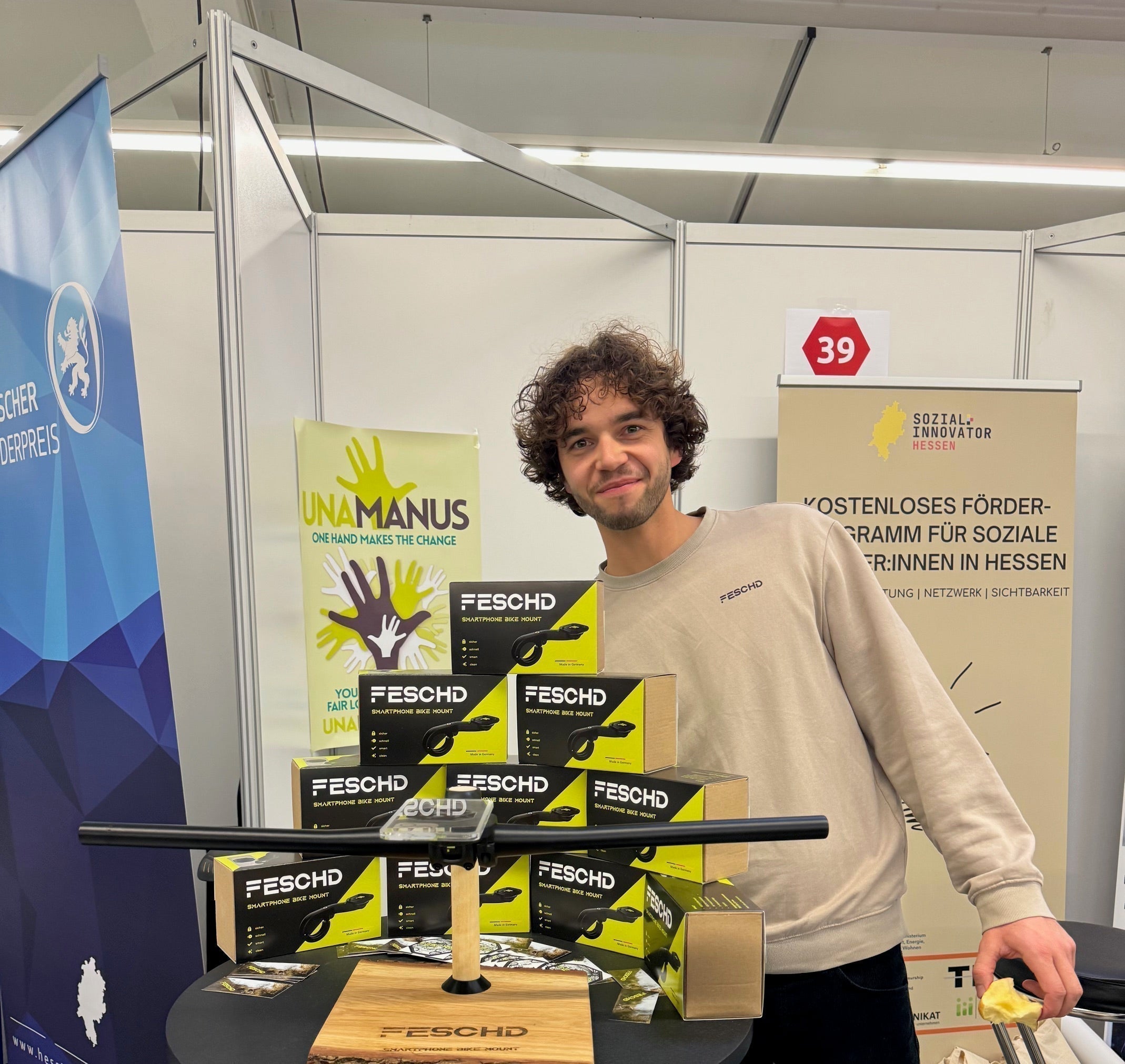 FESCHD-Gründer Simon im Interview: Man muss Spaß haben bei dem, was man macht!